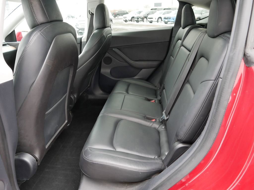 Used 2020 Tesla Model Y Long Range image 15