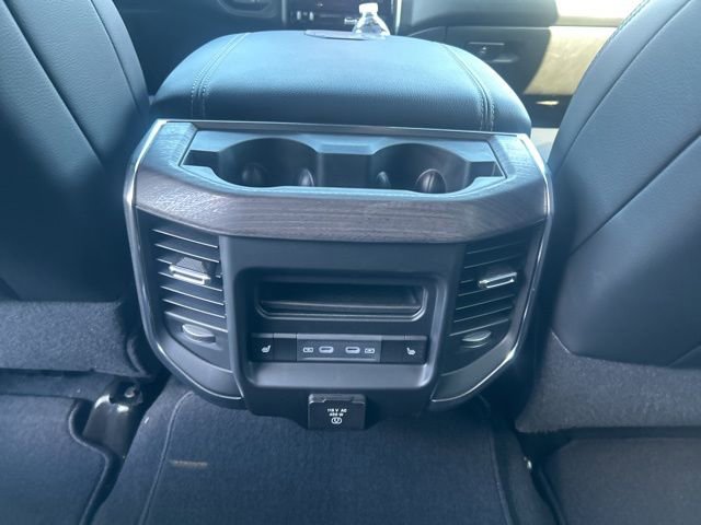 New 2026 RAM 2500 Laramie AWD/4WD image 41