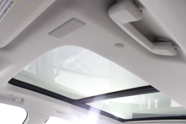 New 2026 Buick Enclave Avenir image 11