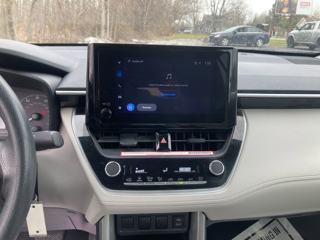 Used 2023 Toyota Corolla Cross L image 22