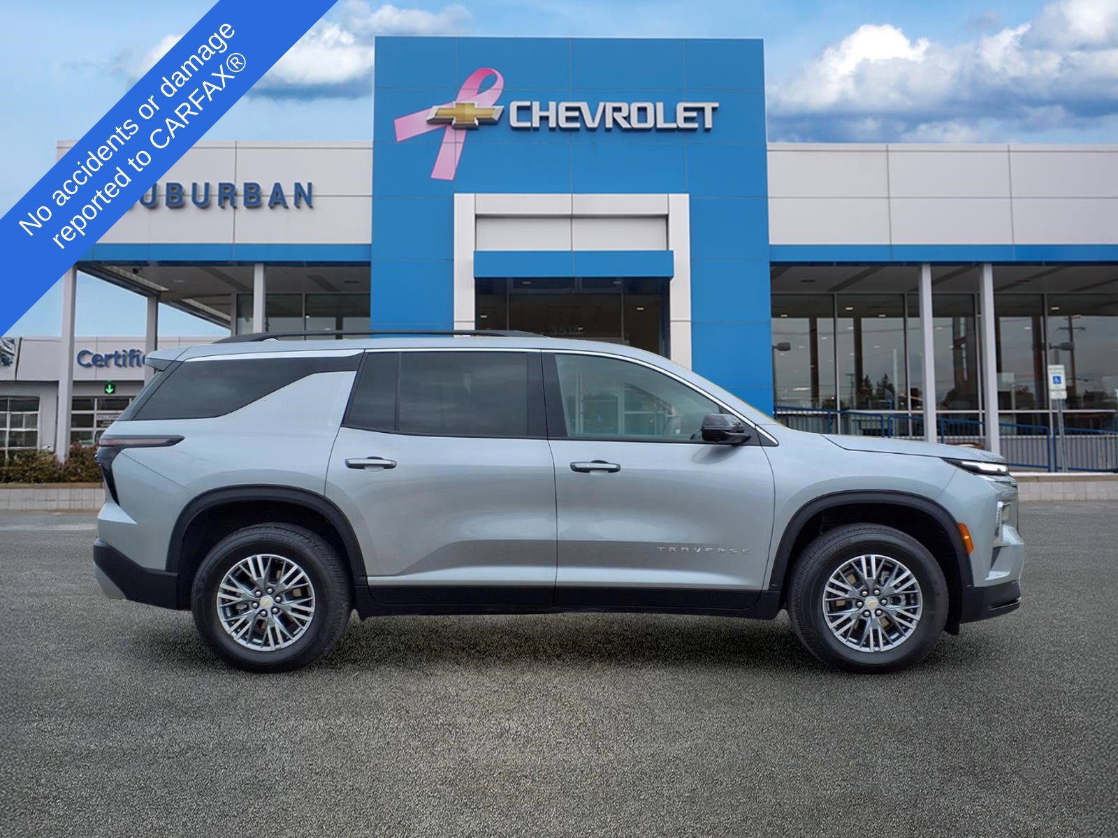 Used 2026 Chevrolet Traverse LT w/ Driver Confidence Package FWD image 4