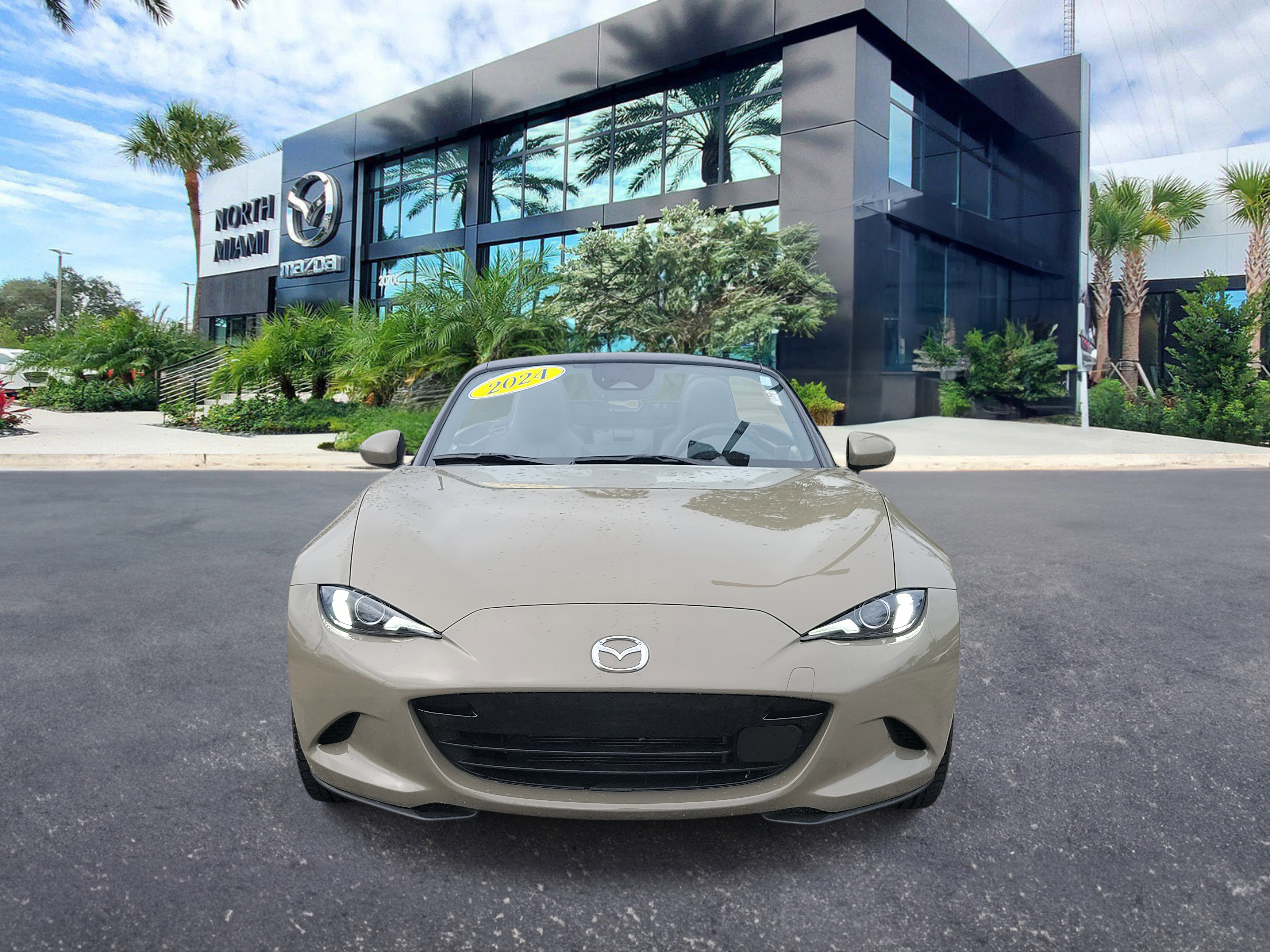 Certified 2024 MAZDA MX-5 Miata Grand Touring image 2