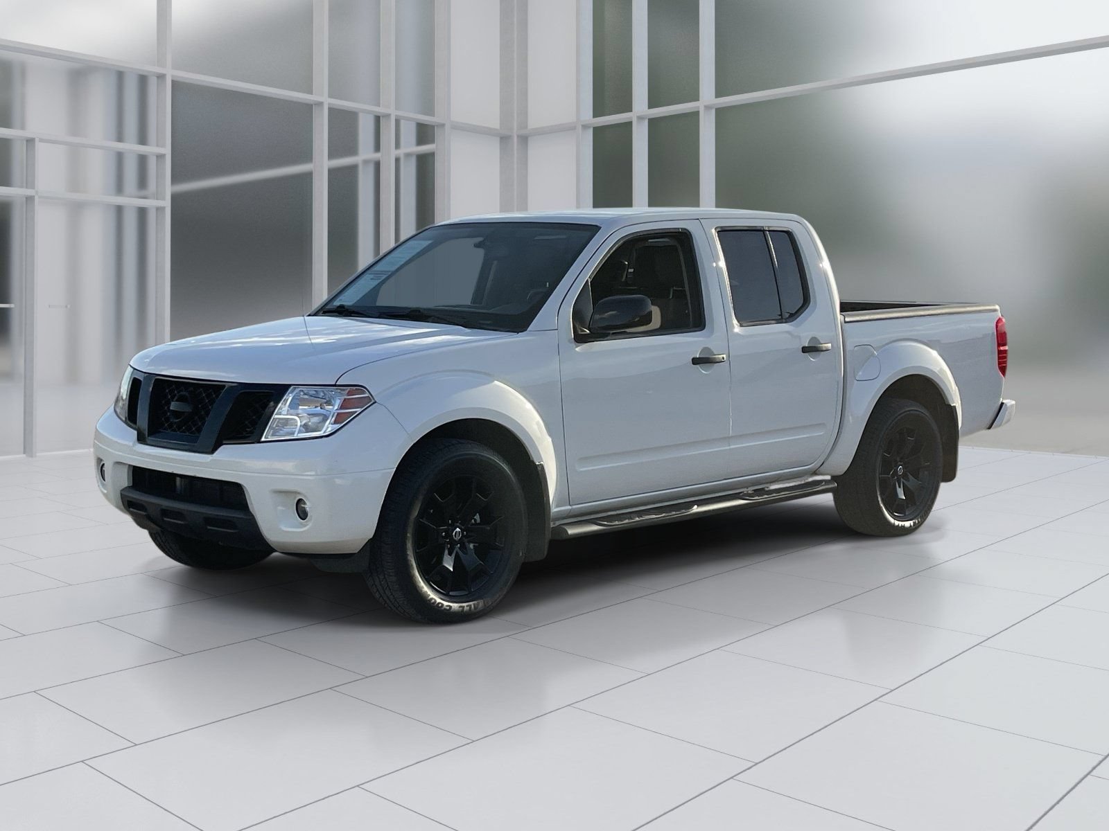 Used 2020 Nissan Frontier SV w/ Midnight Edition Floor Mats RWD image 2