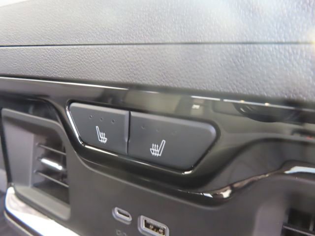 Certified 2025 Chevrolet Silverado 1500 ZR2 w/ Technology Package image 50