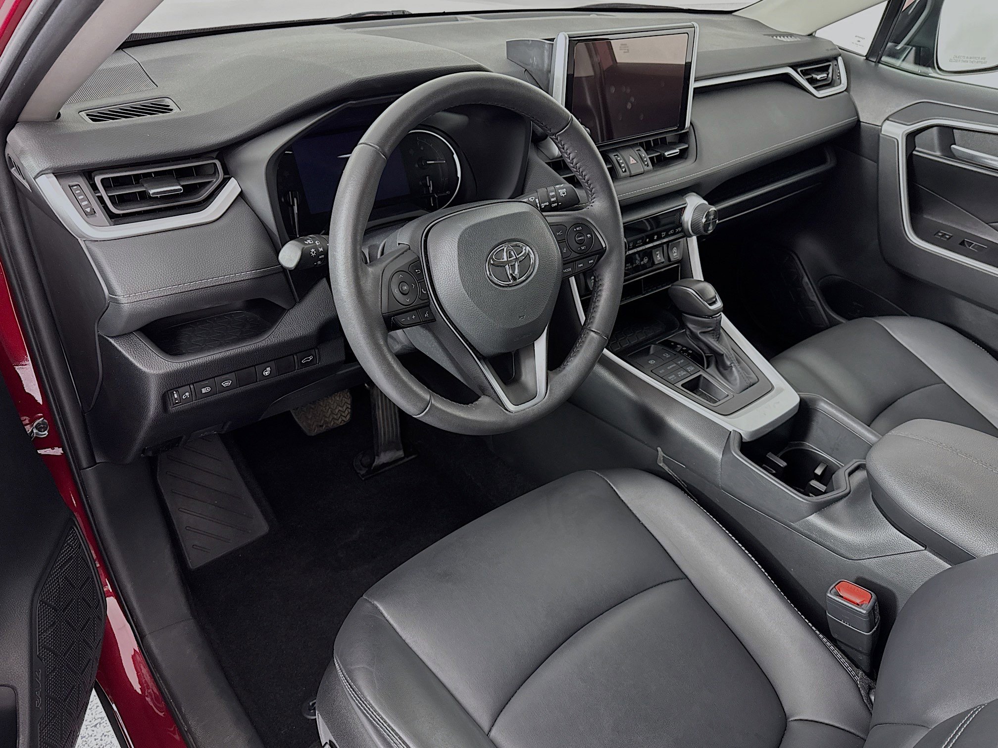 Used 2024 Toyota RAV4 XLE Premium w/ Weather Package image 9