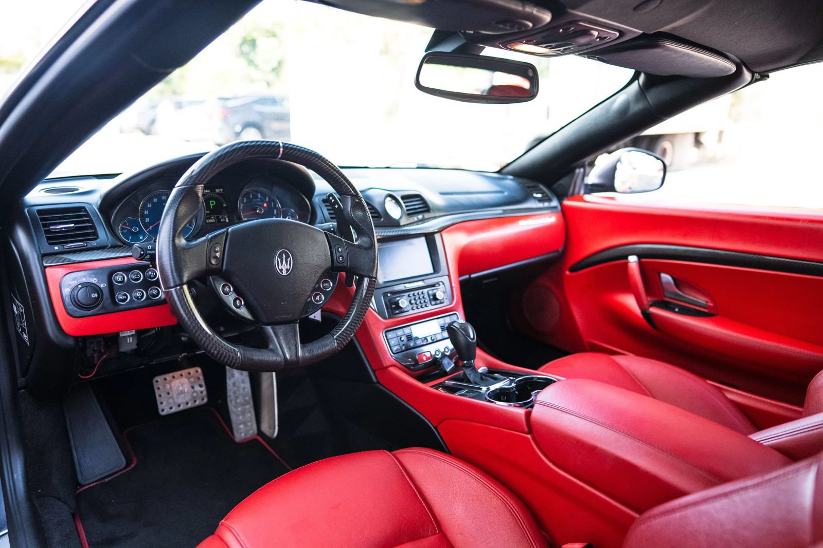 Used 2015 Maserati GranTurismo MC RWD image 19