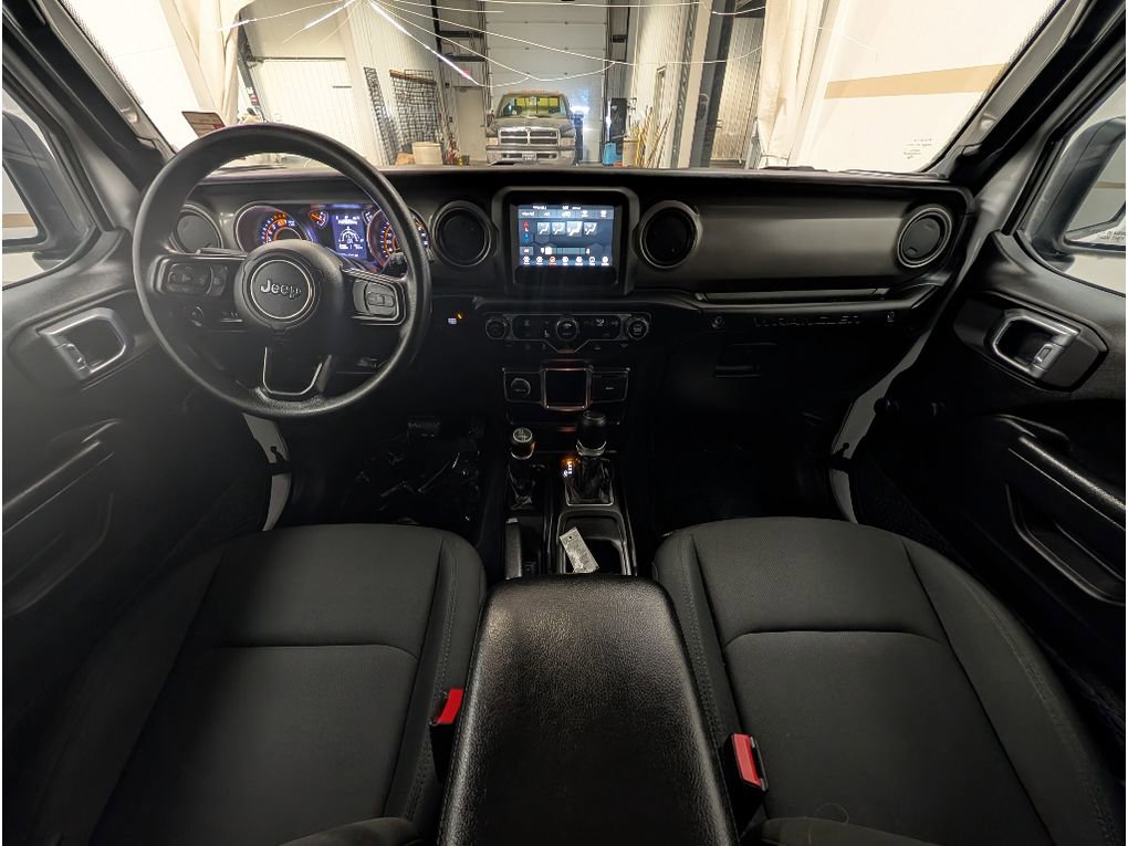 Used 2022 Jeep Wrangler Unlimited Sport image 9