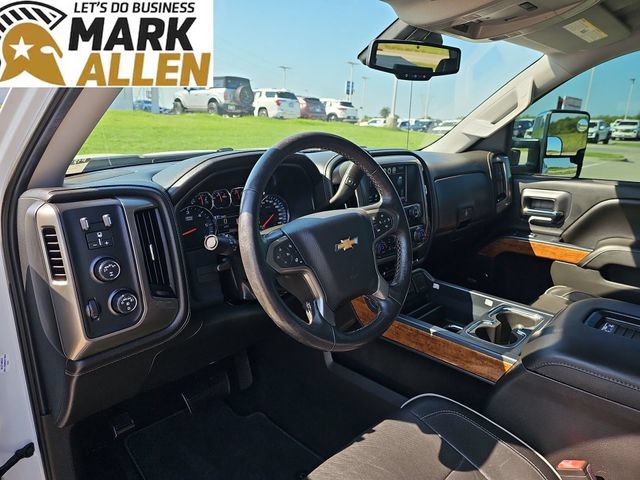 Used 2017 Chevrolet Silverado 1500 High Country AWD/4WD image 10