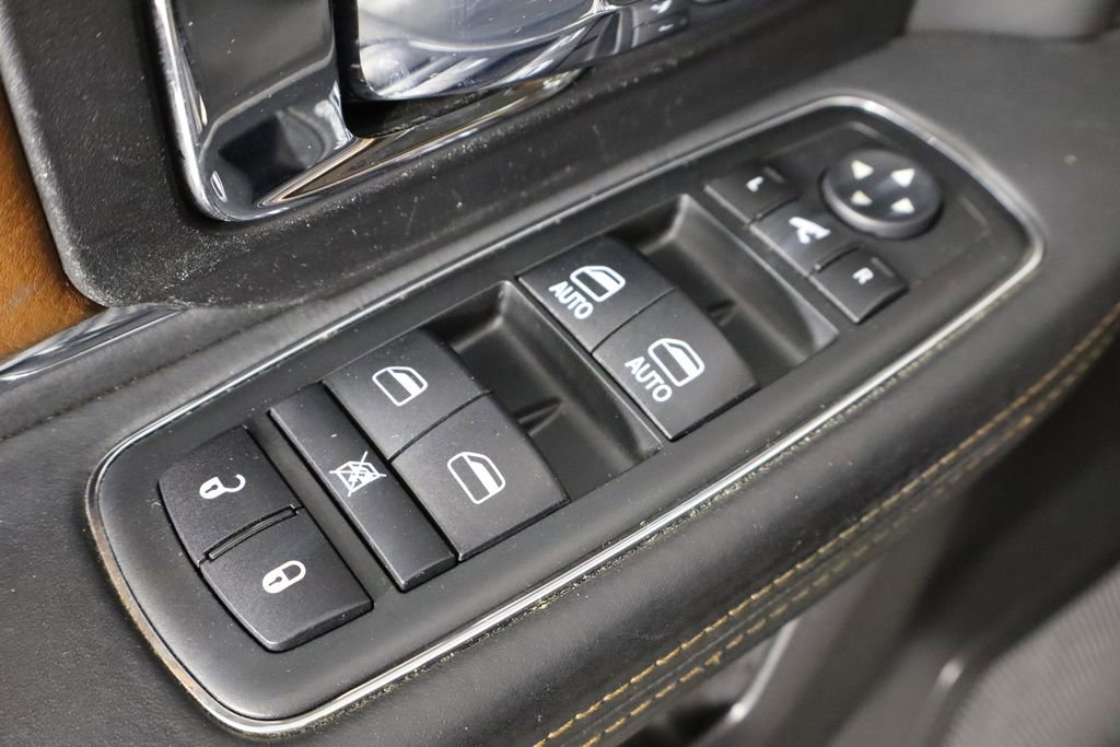Used 2016 RAM 1500 Laramie Longhorn RWD image 20