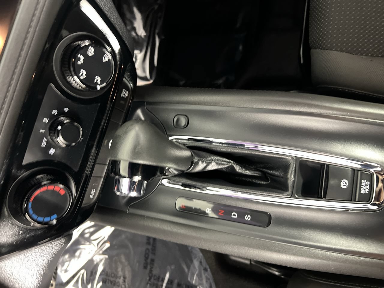 Used 2022 Honda HR-V Sport image 16