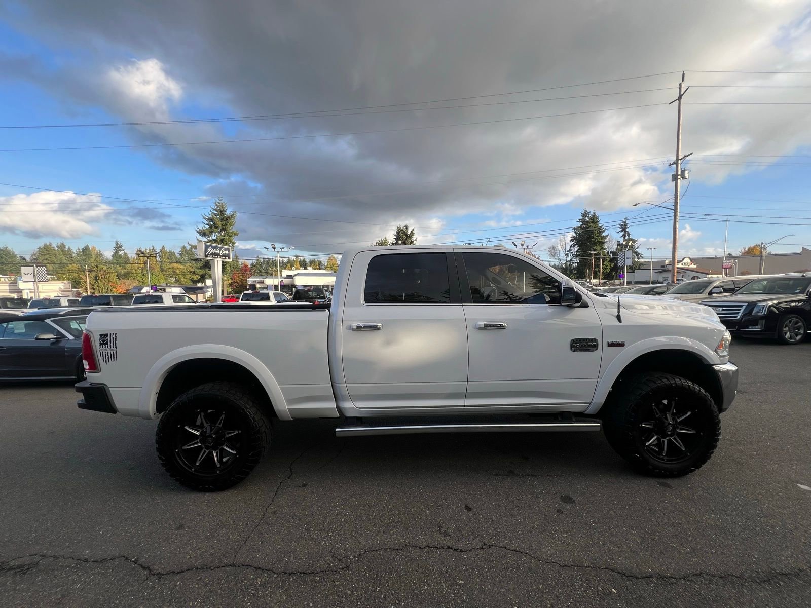 Used 2017 RAM 3500 Laramie Longhorn w/ Convenience Group image 5