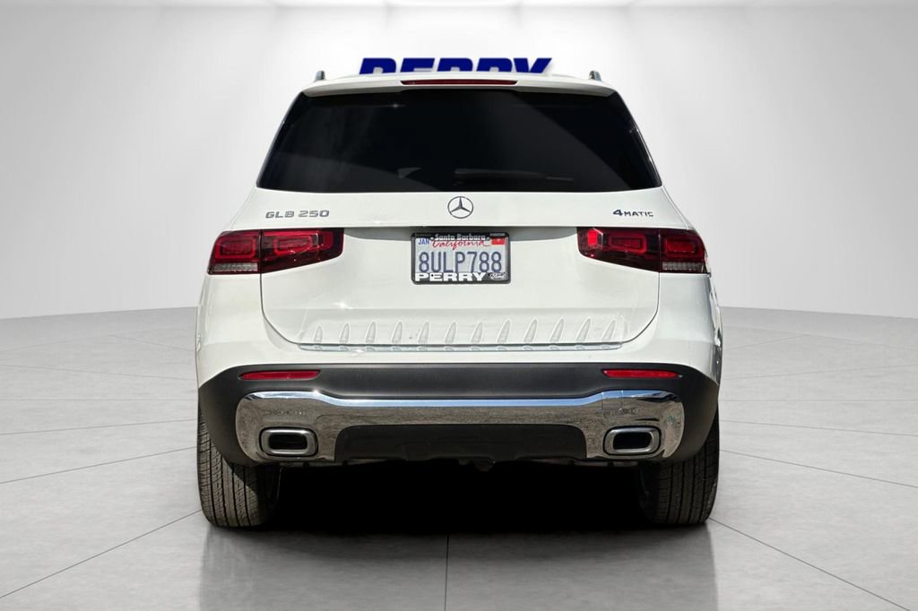 Used 2020 Mercedes-Benz GLB 250 4MATIC image 5