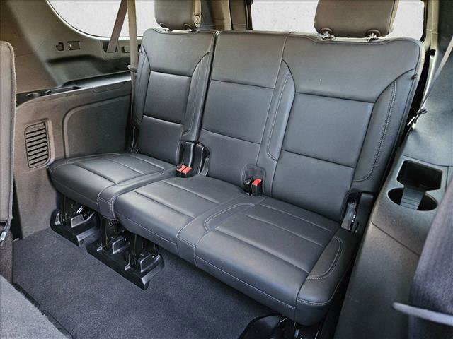Used 2024 Chevrolet Suburban LT image 19