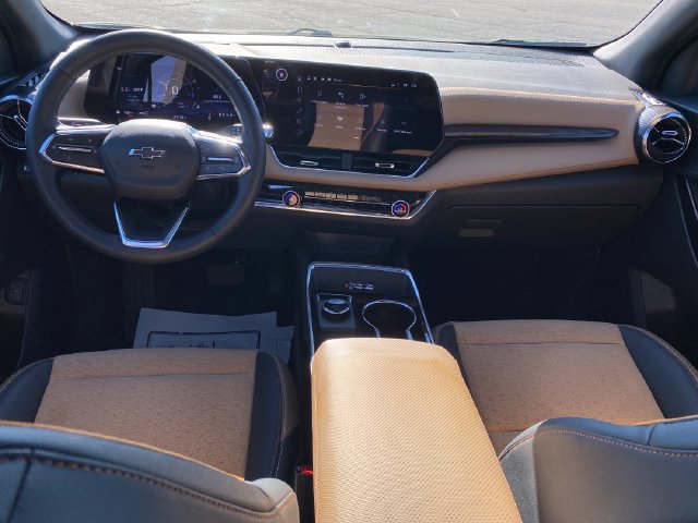 Certified 2025 Chevrolet Equinox ACTIV w/ Safety and Technology Package AWD/4WD image 5