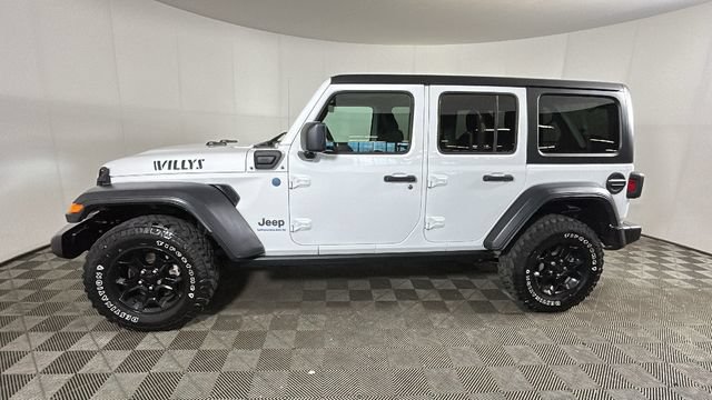 Used 2023 Jeep Wrangler Unlimited w/ Cold Weather Group AWD/4WD image 5