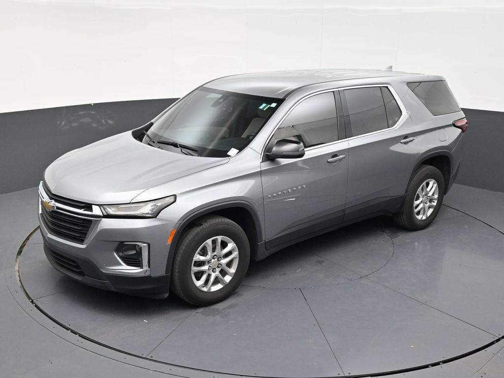 Used 2023 Chevrolet Traverse LS FWD image 12