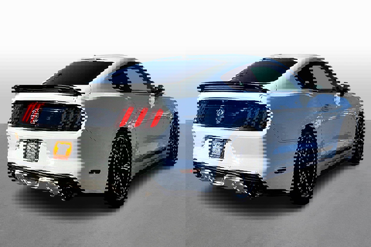 Used 2016 Ford Mustang GT Premium w/ Equipment Group 401A image 2