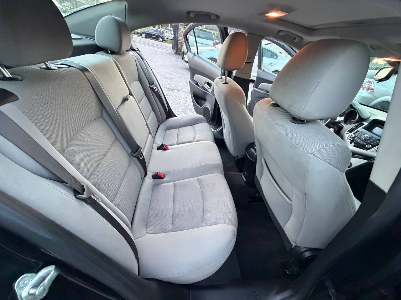 Used 2014 Chevrolet Cruze LT FWD image 15
