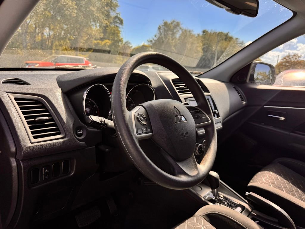 Used 2021 Mitsubishi Outlander Sport ES image 11