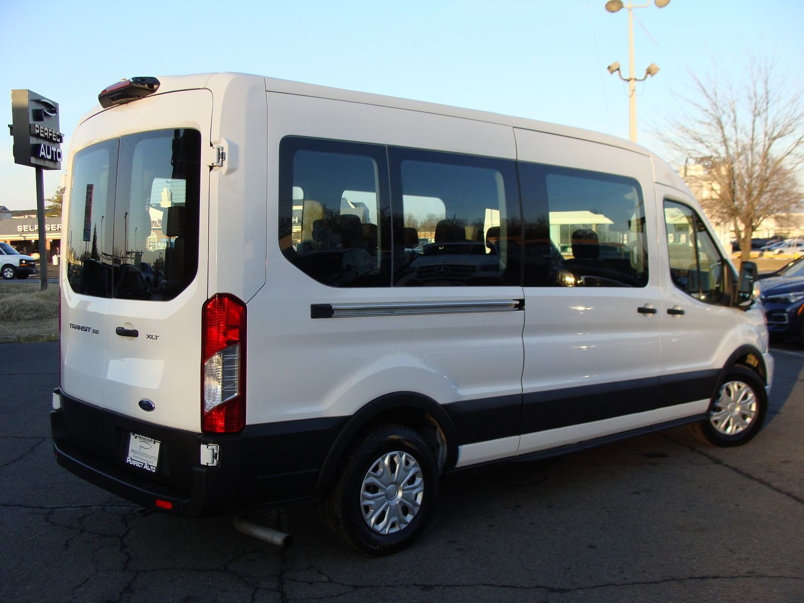 Used 2022 Ford Transit 350 XLT image 6