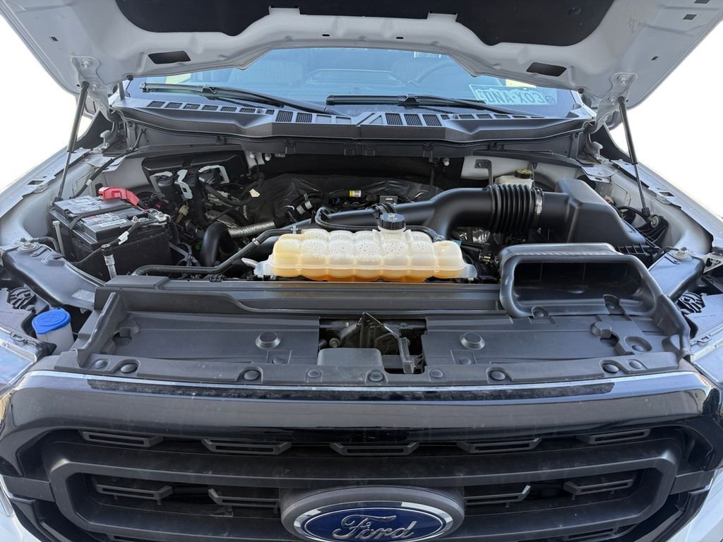 Used 2023 Ford F150 XLT w/ Trailer Tow Package image 17