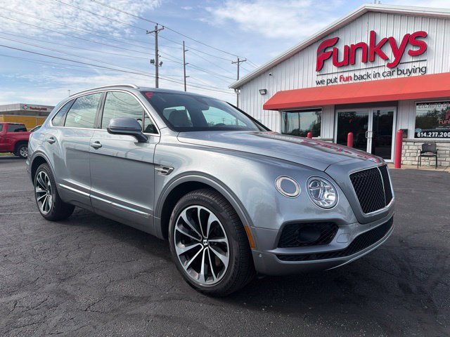 Used 2019 Bentley Bentayga AWD/4WD image 1