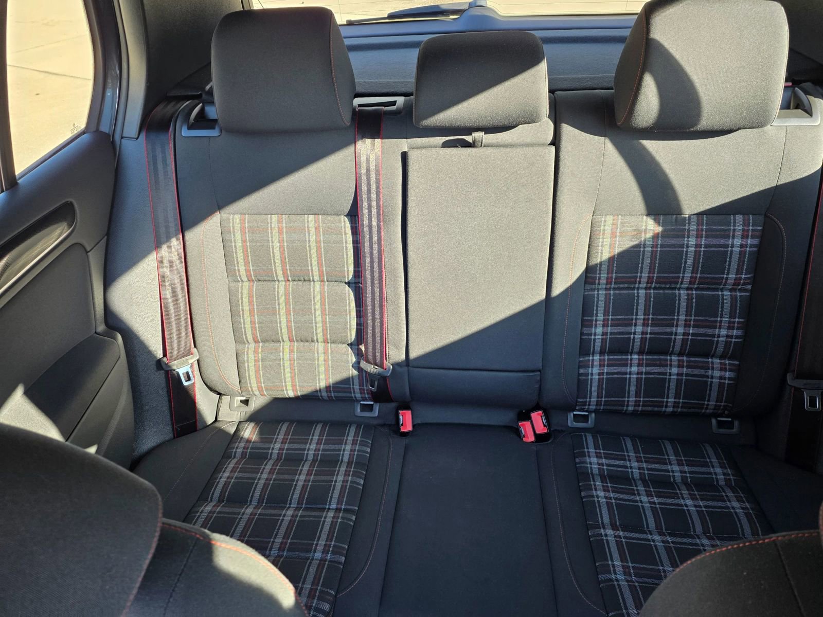 Used 2014 Volkswagen GTI Wolfsburg Edition image 20