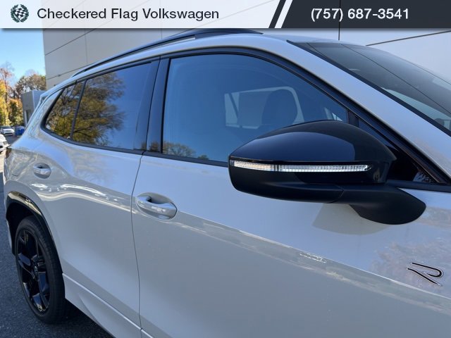 New 2026 Volkswagen Tiguan SE R-Line image 4