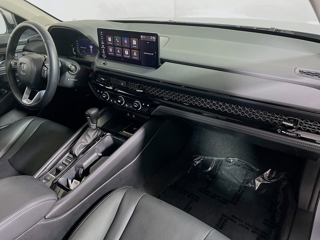 Used 2023 Honda Accord Touring image 25