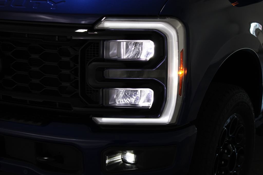 New 2026 Ford F250 Lariat w/ Black Appearance Package image 60