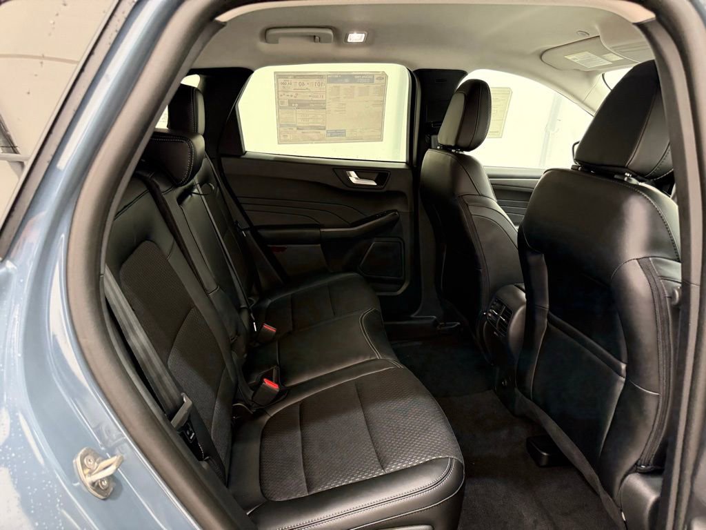 New 2025 Ford Escape SE image 22