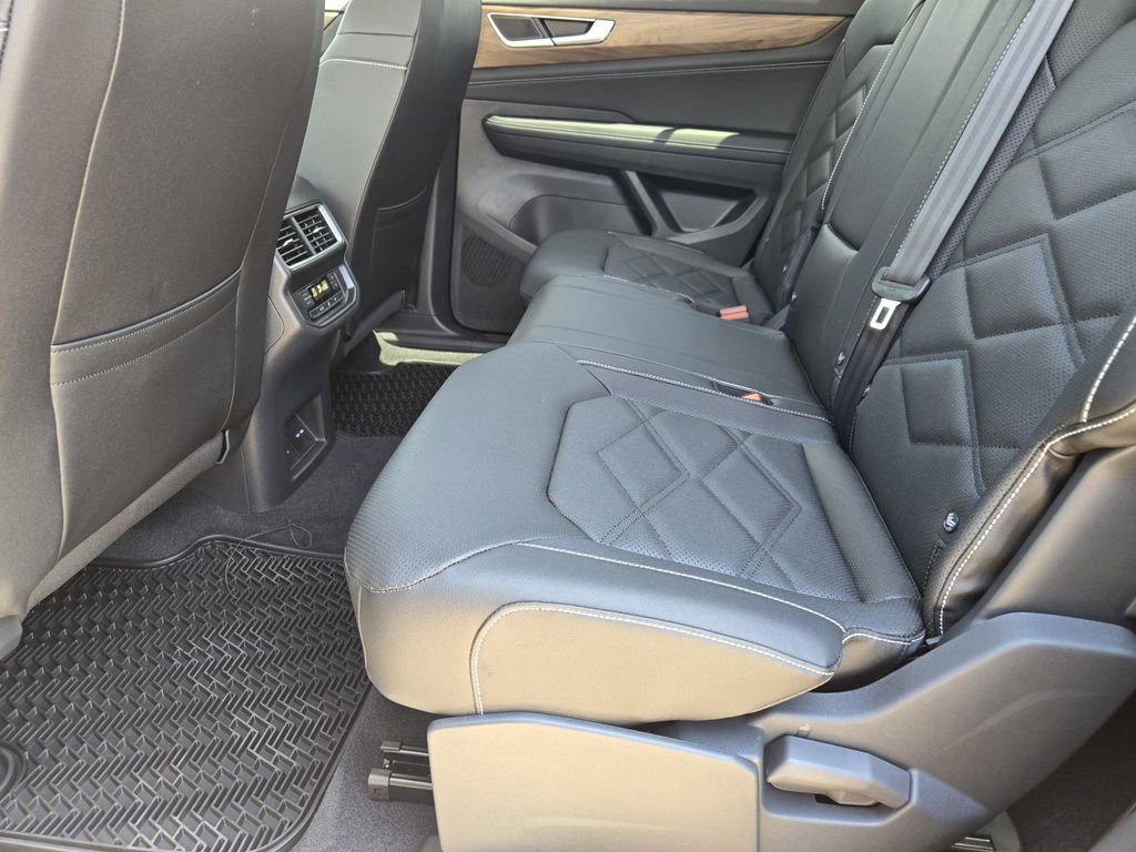 New 2026 Volkswagen Atlas SE image 21