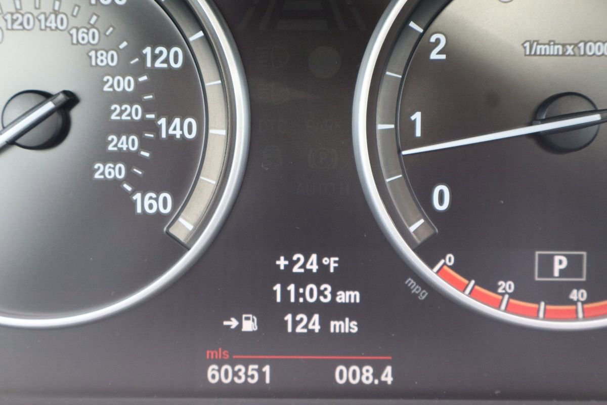 Used 2013 BMW 550i xDrive Sedan image 46