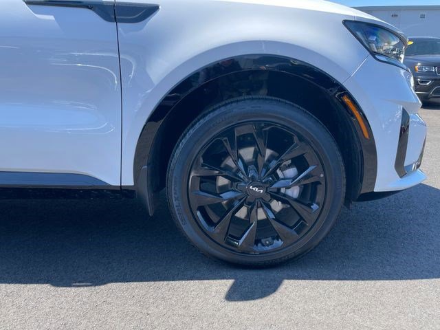 Used 2023 Kia Sorento SX AWD/4WD image 7