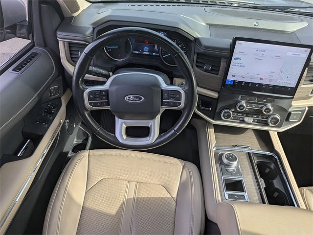 Used 2023 Ford Expedition Max Limited image 19