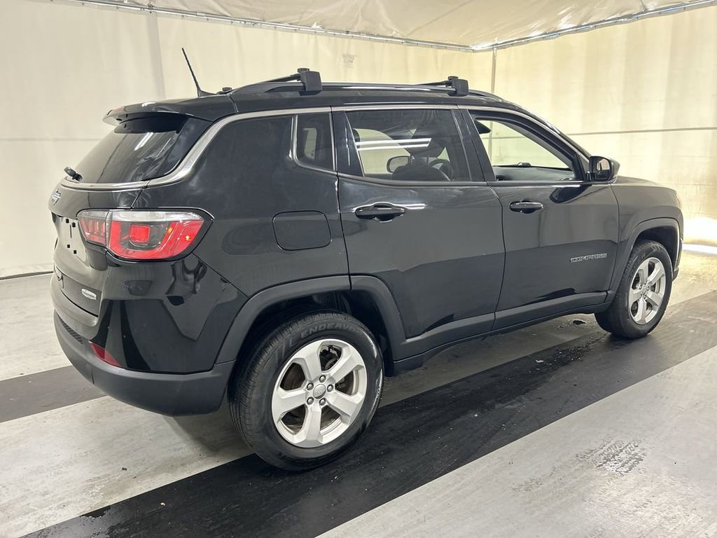 Used 2020 Jeep Compass Latitude w/ Popular Equipment Group AWD/4WD image 2