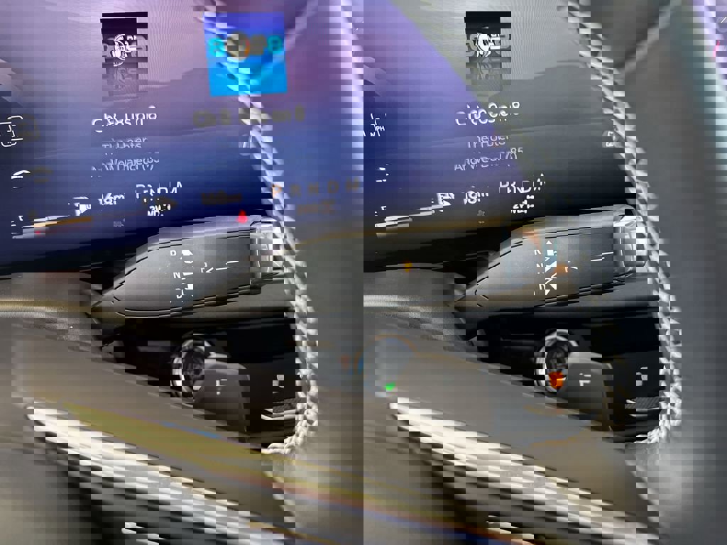 Certified 2025 Buick Envision Sport Touring image 20