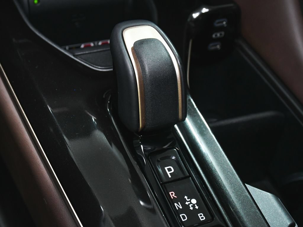 Used 2024 Toyota Crown AWD/4WD image 28
