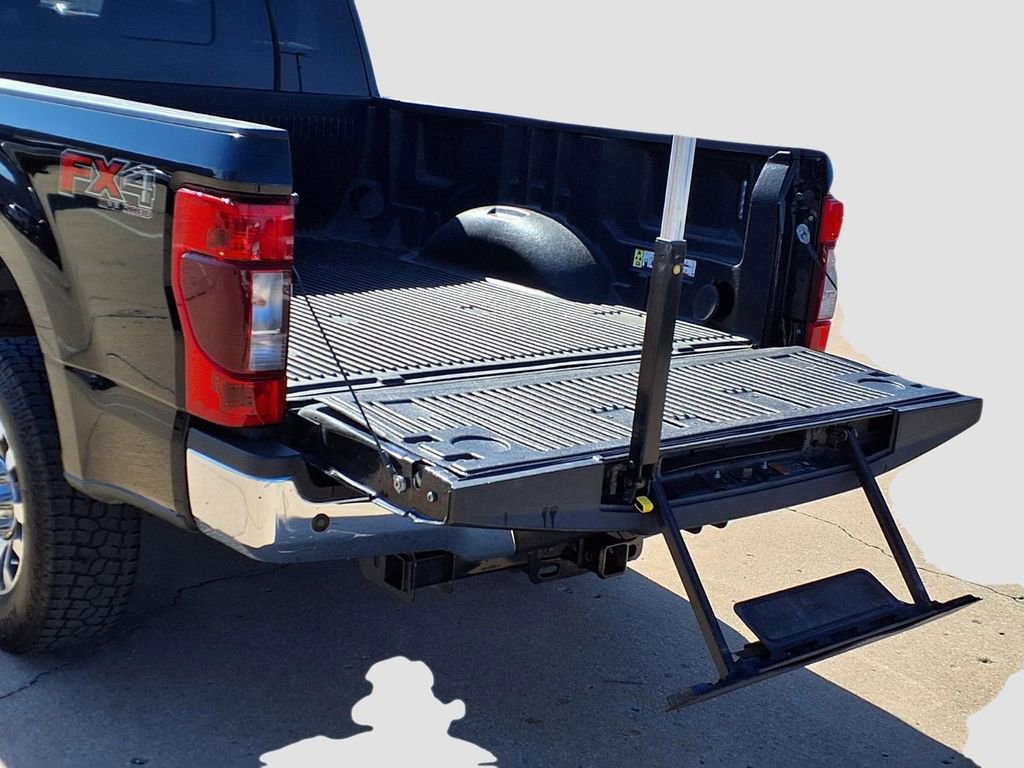 Used 2020 Ford F250 Lariat w/ Lariat Ultimate Package image 29