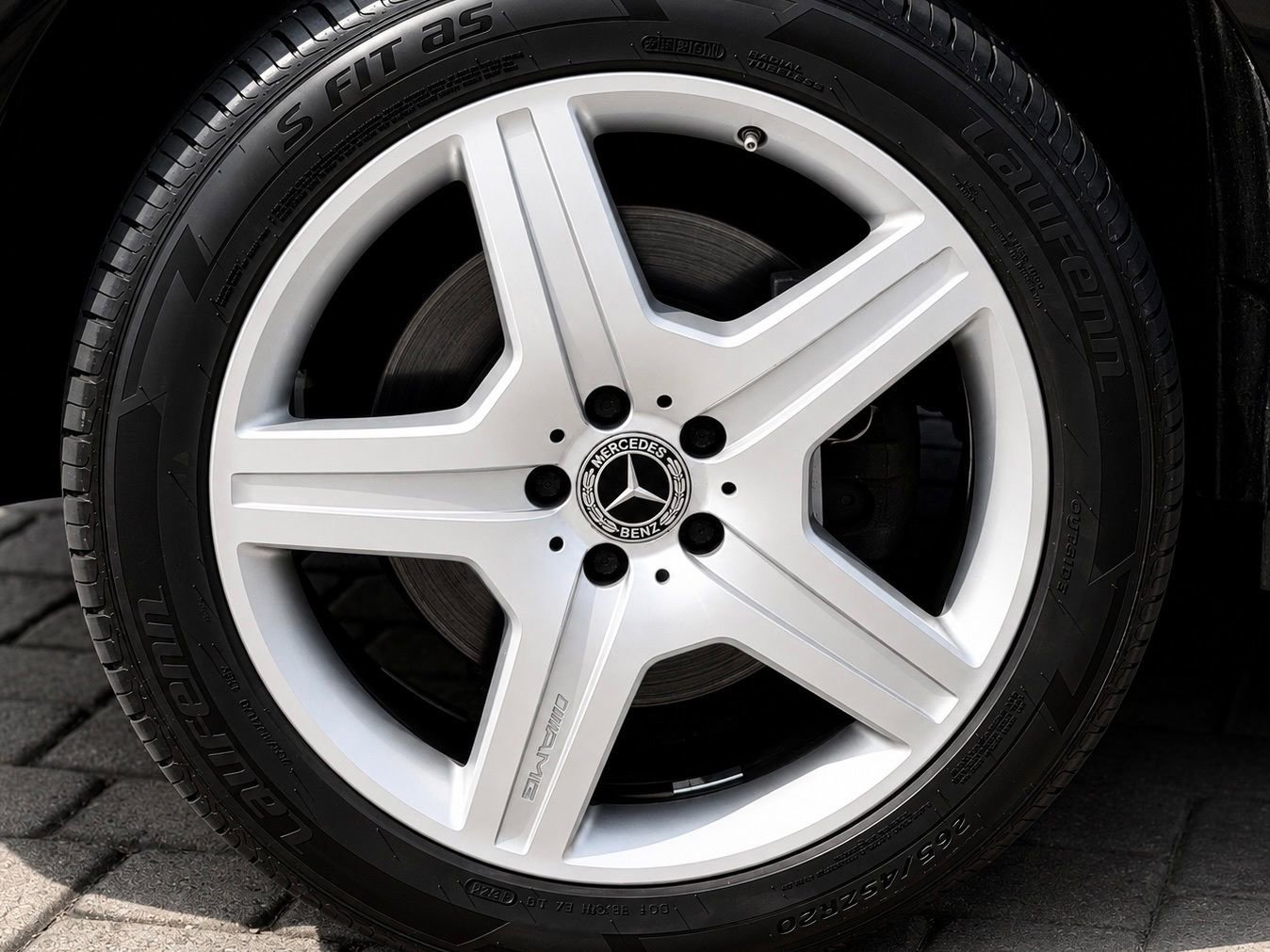 Used 2011 Mercedes-Benz ML 550 4MATIC image 12