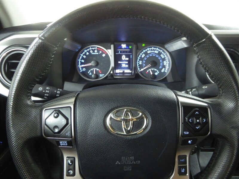Used 2023 Toyota Tacoma SR5 AWD/4WD image 9