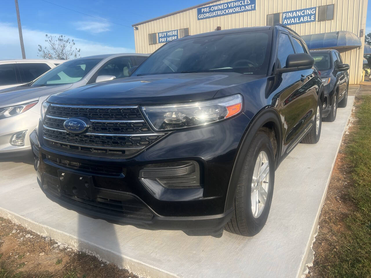 Used 2020 Ford Explorer XLT RWD image 1
