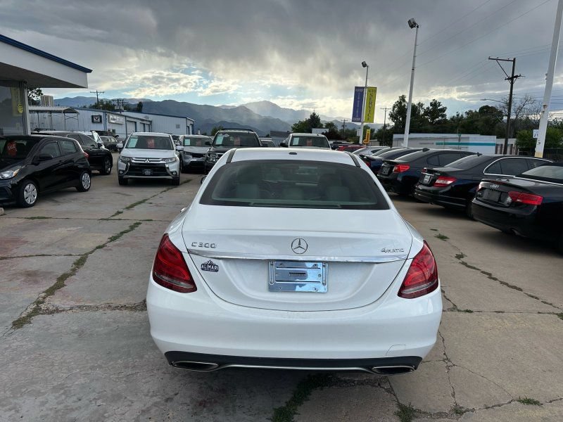 Used 2015 Mercedes-Benz C 300 4MATIC Sedan image 6
