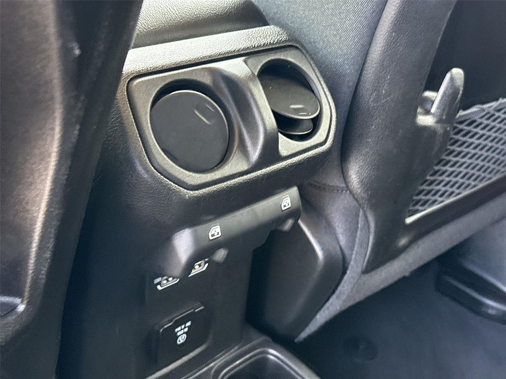 Used 2025 Jeep Wrangler Unlimited Rubicon AWD/4WD image 19