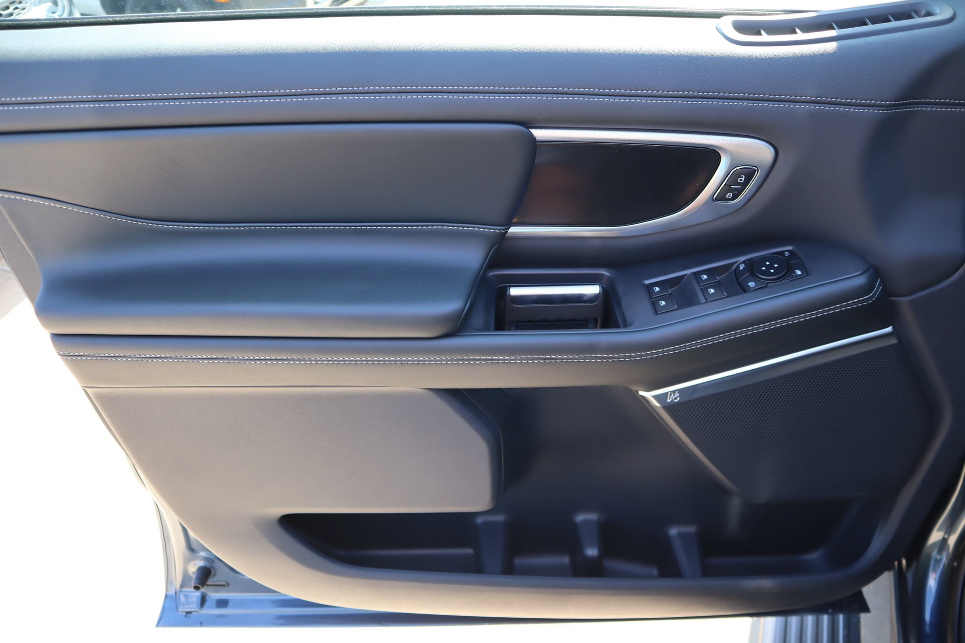 New 2027 Ford Expedition Platinum w/ Stealth Appearance Package AWD/4WD image 21