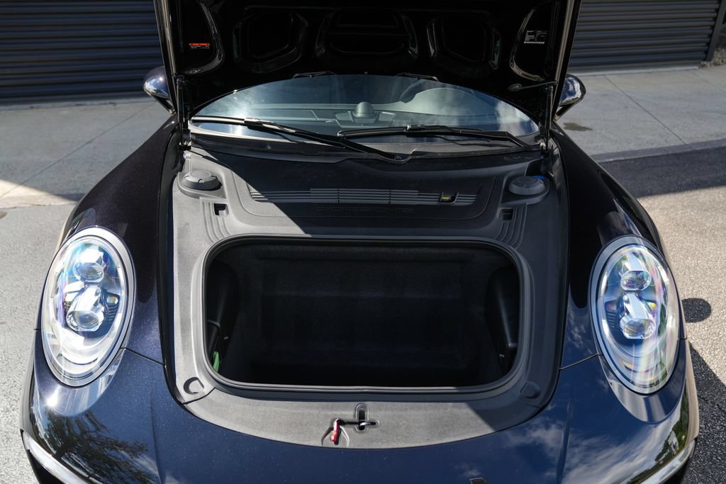 Certified 2018 Porsche 911 Carrera S RWD image 10
