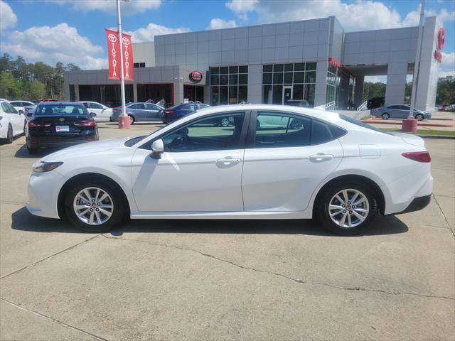 Certified 2025 Toyota Camry LE video 2