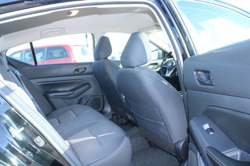 Used 2024 Nissan Altima 2.5 SV image 12