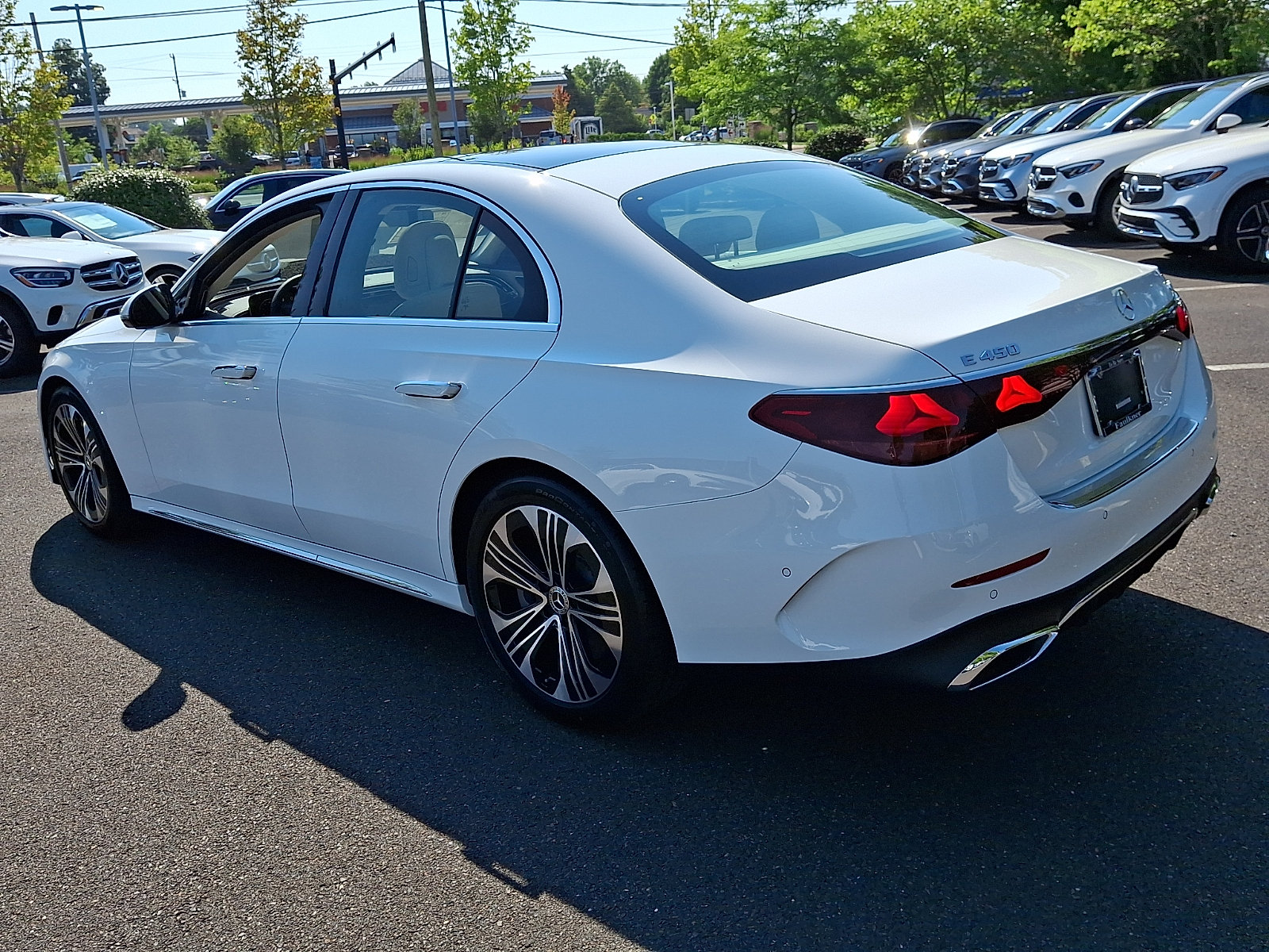 New 2026 Mercedes-Benz E 450 4MATIC Sedan image 4