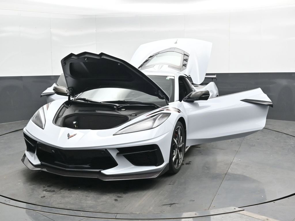 Used 2022 Chevrolet Corvette Stingray Premium Cpe w/ Z51 Performance Package RWD image 40